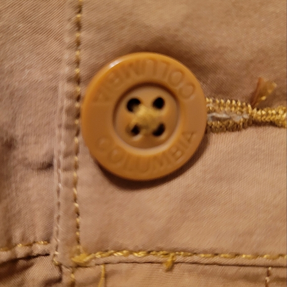 NWT COLUMBIA Women's Camel Brown Washed Out 4" Inseam Chino Shorts Regular Fit - Picture 5 of 8